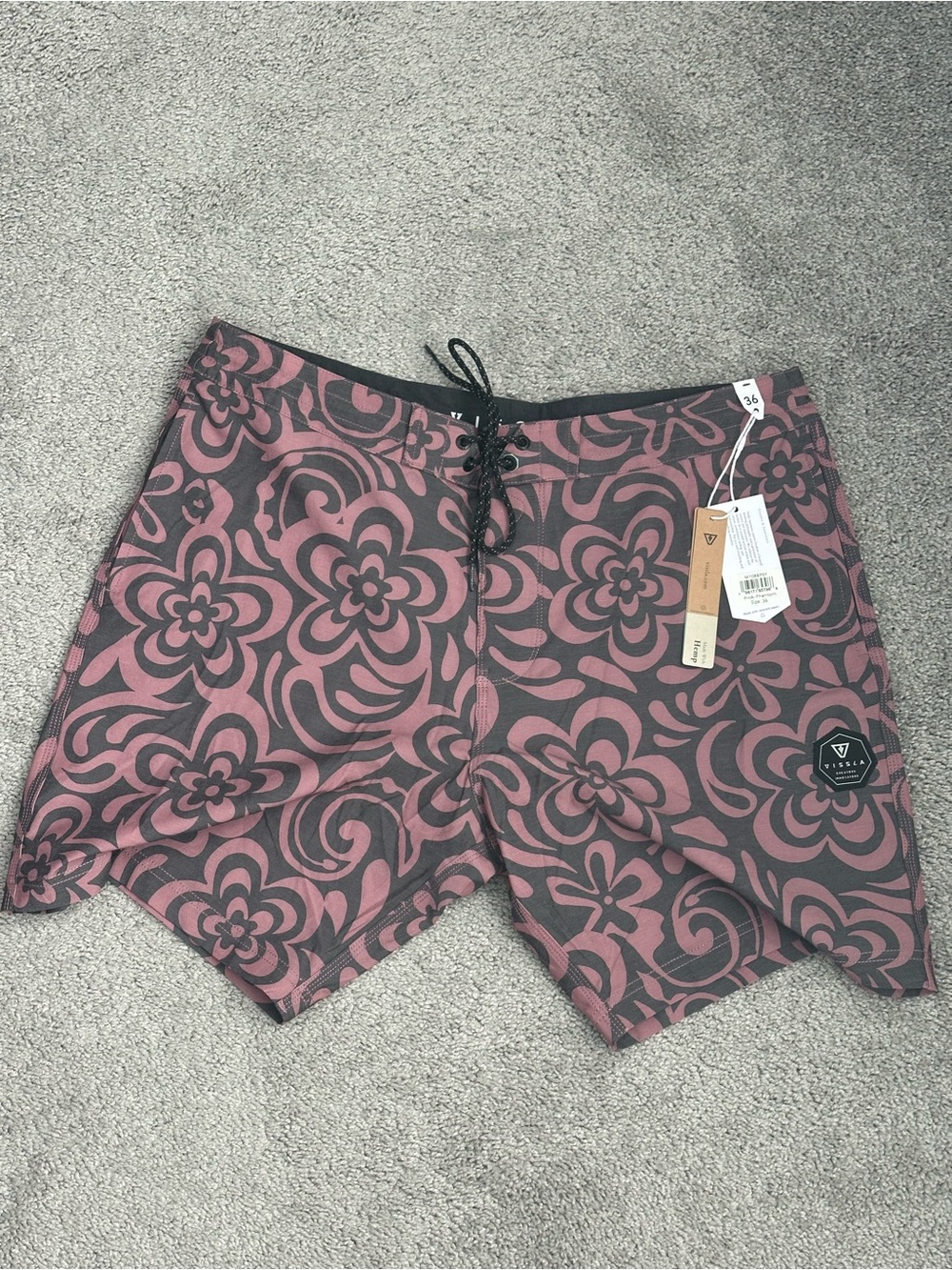 VISSLA Floral Hybrid Shorts - Rose and Charcoal